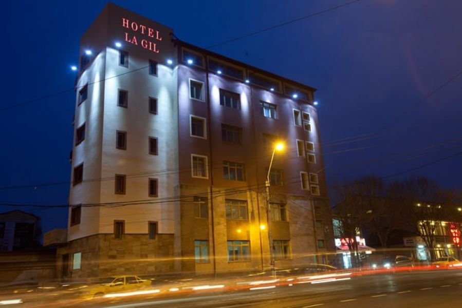 Hotel de vanzare in Baneasa, Bd. Aerogarii nr 15-17, Sector 1, Bucuresti