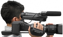 Sony NEX-EA50 camera video pro cu senzor DSLR !