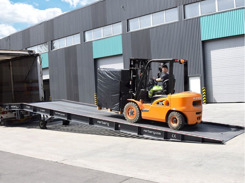 Noua rampa mobila de incarcare FERBERG de la producator