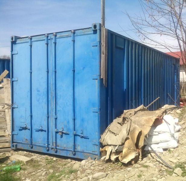 Container maritim metalic