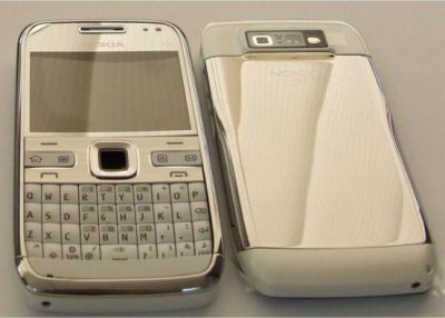 Carcasa Nokia E72 WHITE ( ALBA ) ORIGINALA COMPLETA SIGILATA