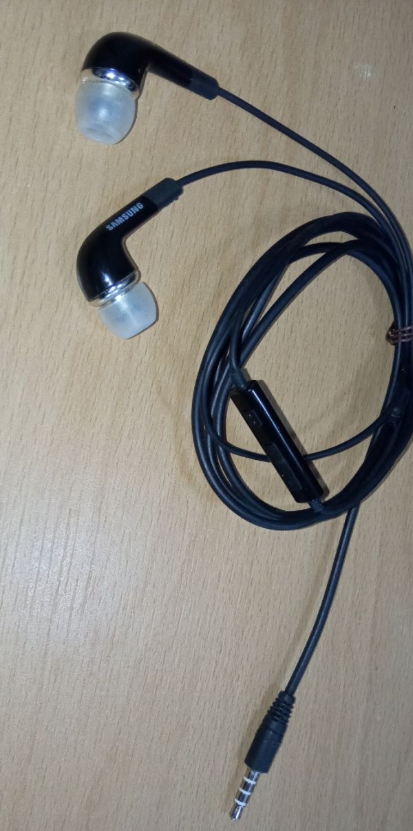 Vand Casti SAMSUNG Originale,Noi,stereo cu hands free