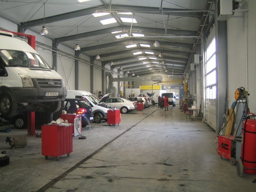 Angajam , mecanici auto ,electricieni auto