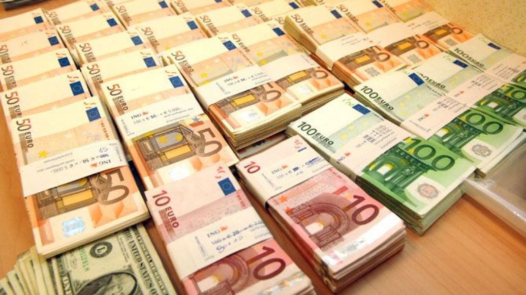 Cauți finanțare fie pentru a-ți relansa activitățile