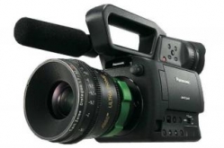 Sony FS100 si Panasonic AF101 cu Senzor DSLR