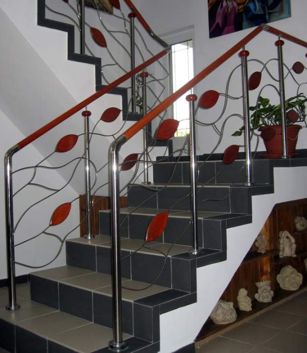 Balustrade din inox, lemn si sticla