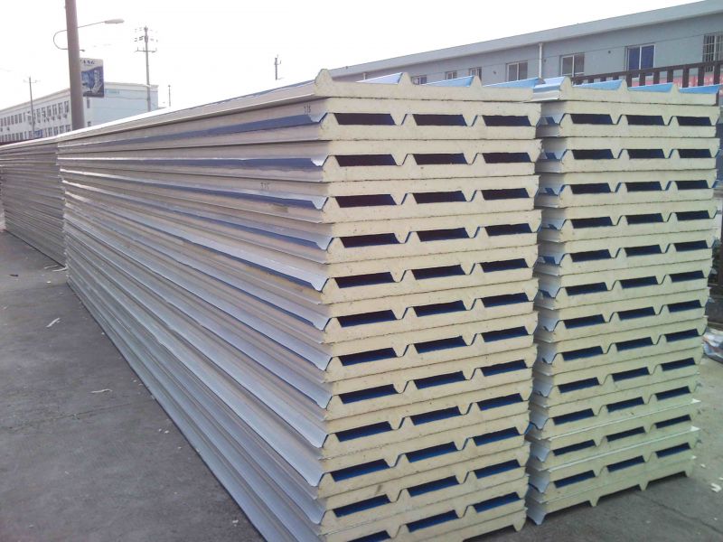 Panouri sandwich, structuri metalice - Pret Minim! 