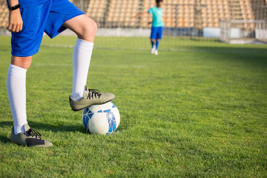 Gazon rulou natural pentru terenuri de fotbal