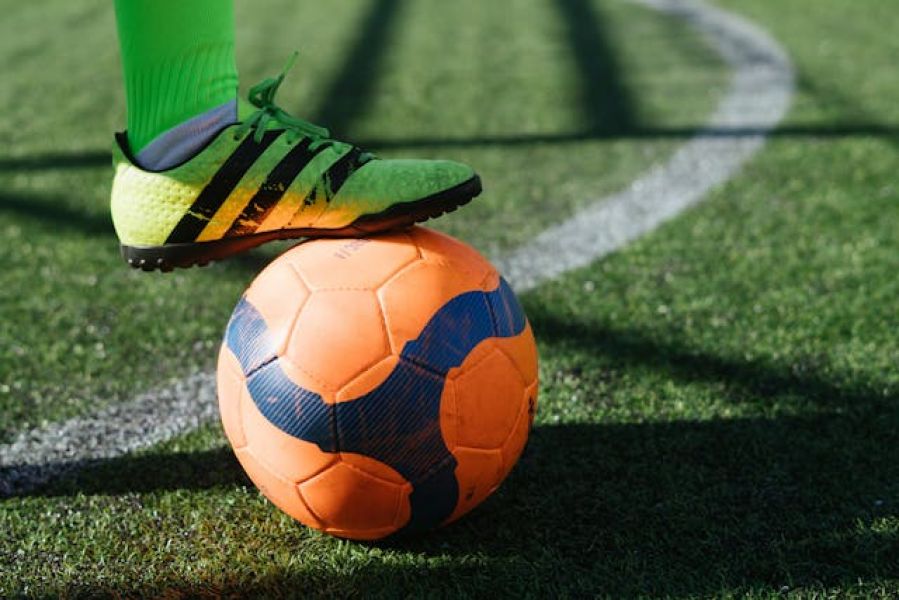 Instalare nocturna pentru terenuri de sport