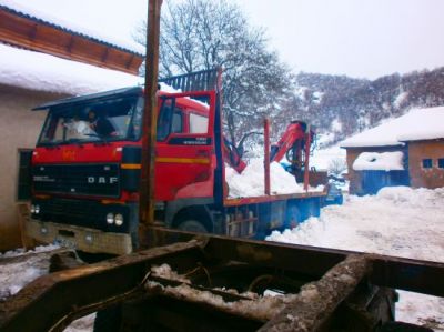 vand camion DAF pentru transport bustean cu macara