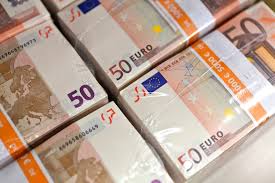 Cauți finanțare fie pentru a-ți relansa activitățile