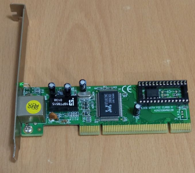 Vand Placa Retea PCI 10/100 REALTEK Chipset RTL8139C RJ45