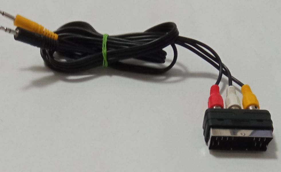 Vand Adaptor Scart si cablu RCA 