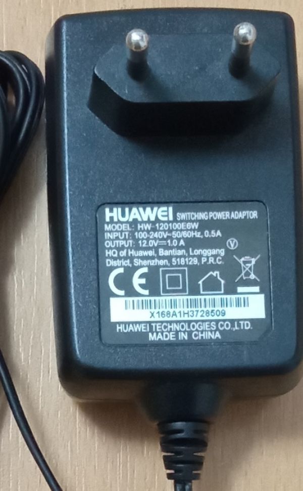 Vand 2 Alimentatoare HUAWEI 12V 1A 6W si 12V 2 Amperi