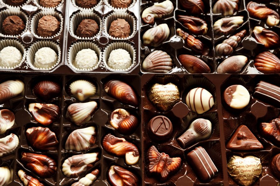 Fabrica de ciocolata cauta personal 1700 euro