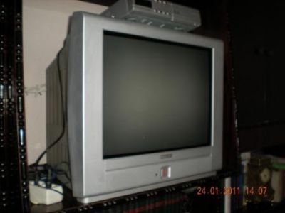 televizor Philips,55cm,aproape nou,cu garantie