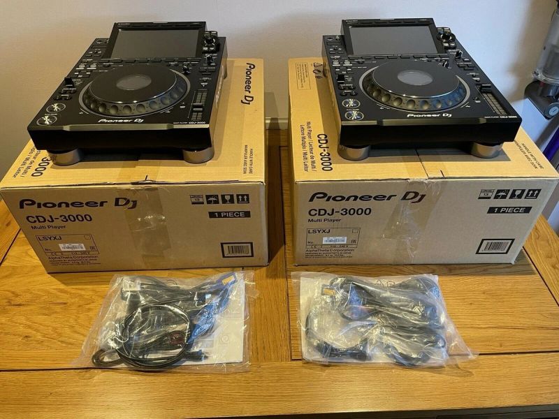 Pioneer CDJ-3000, Pioneer DJ DJM-A9, Pioneer DJM-V10 , Pioneer CDJ-2000NXS2, Pioneer DJM-900NXS2