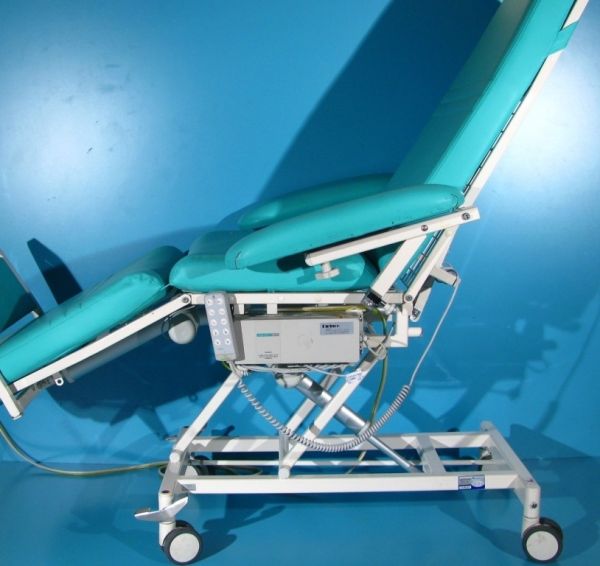 Scaun medical electric pentru tratament și recoltare sânge Digiterm Comfort 4