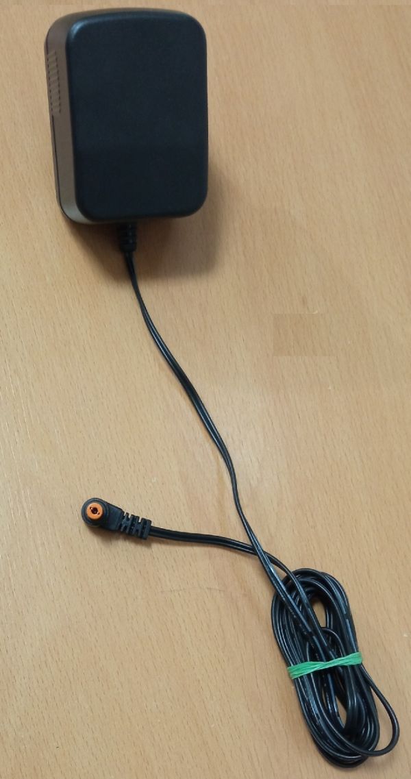 Vand Alimentator D-LINK ,model AM-0751000V 7.5V 1000mA
