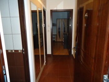 Inchiriez apartament cu 2 camere, in zona Tomis Nord, Constanta