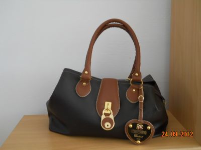Posete MOSCHINO modele toamna-iarna 2012-2013