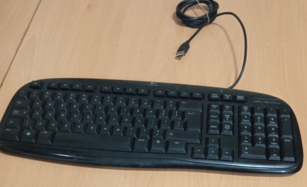 Vand Tastatura LOGITECH