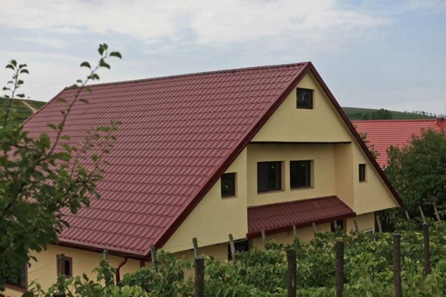 Tigla metalica 
