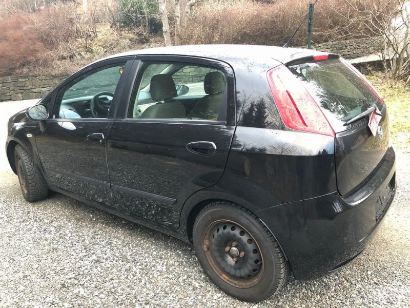 Fiat Punto 2007, 127.000 km