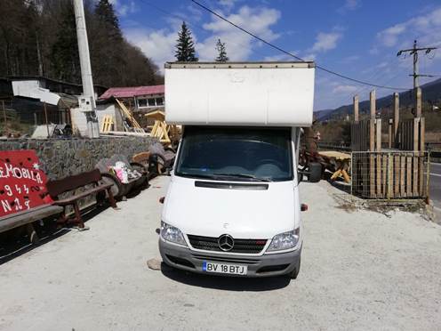 Duba Mercedes Sprinter de inchiriat