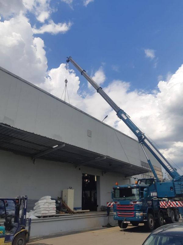 Inchiriez macarale 22T, 50T, 100T