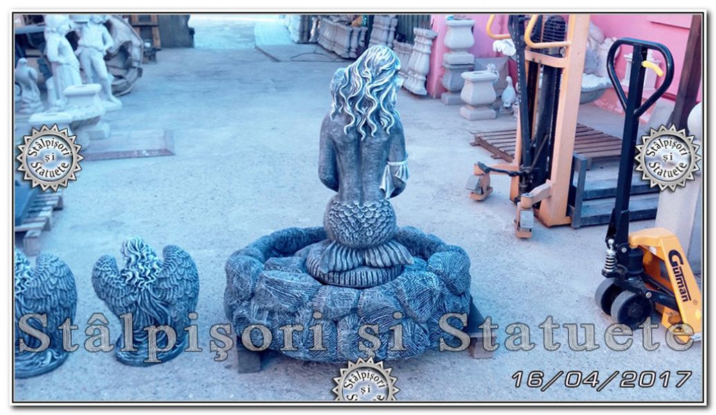 Fantana arteziana sirena cu scoica din beton model F11.