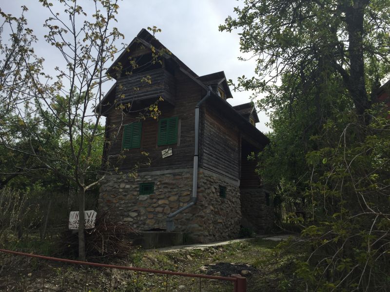Cabana cu vie in dealul viilor la ineu