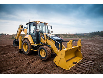 Inchiriez Buldoexcavator cu atasamente diverse