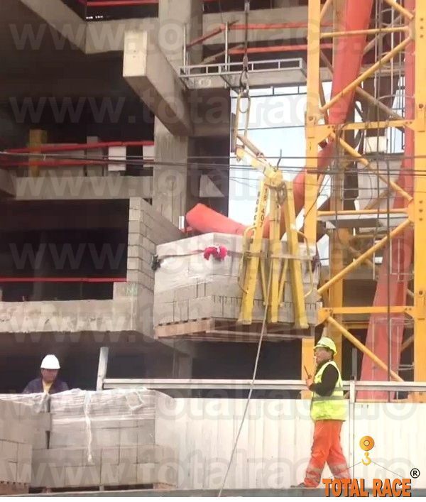 Echipamente de ridicare si manevrare paleti de caramida , BCA