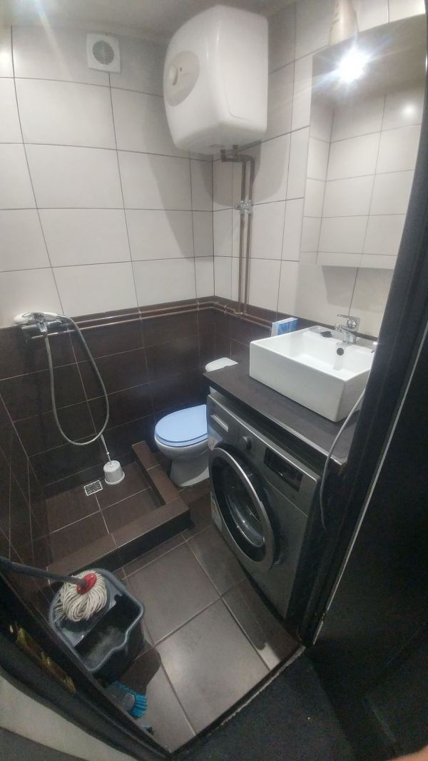 Inchiriez Garsoniera