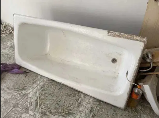 Transport mutari mobila Debarasari mobila moloz gunoi deseuri non-stop