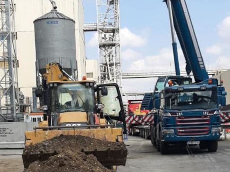 Inchiriem macara/le, utilaje si echipamente pentru constructii