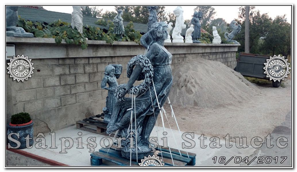 Statueta domnita cu flori din beton model S50.