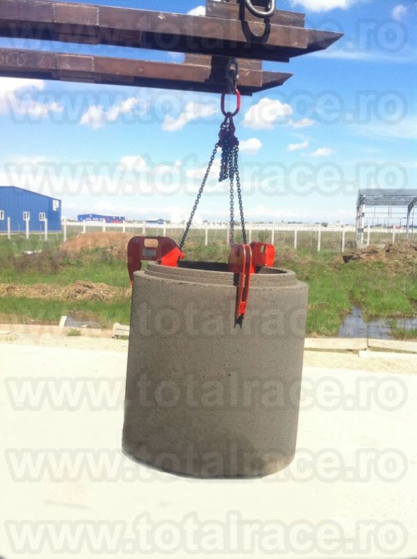 Dispozitive din lant cu clesti pentru ridicarea verticala a tuburilor de beton