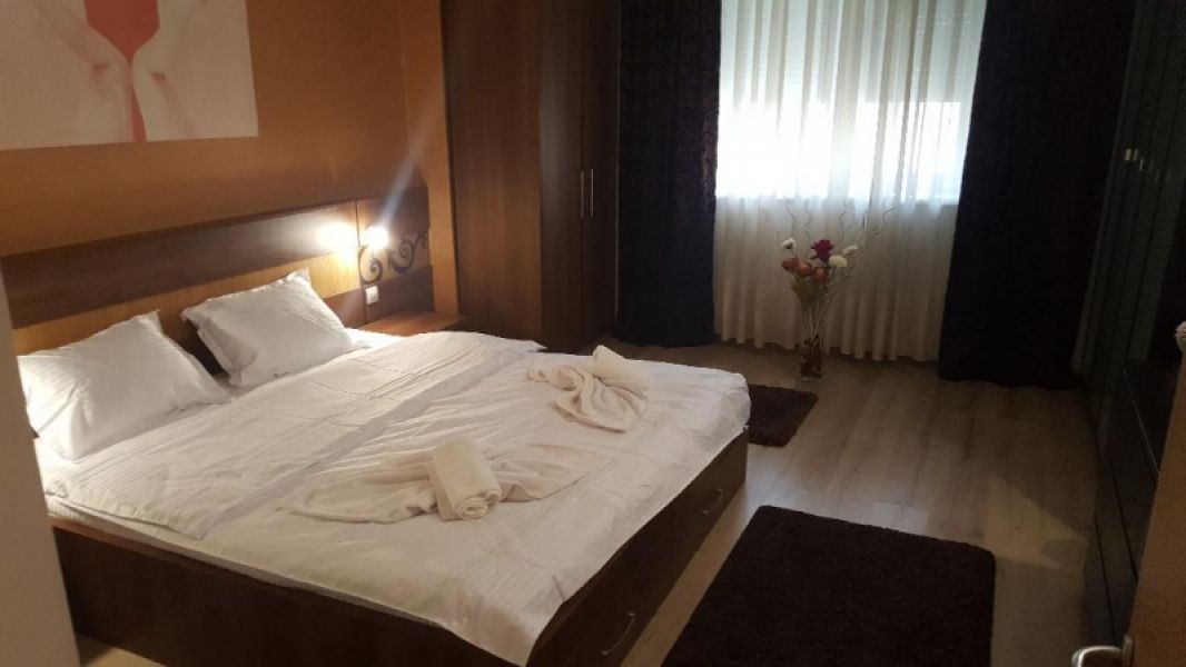 Regim hotelier Garsoniere si Apartamente in Rin Grand Hotel