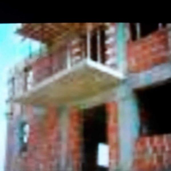 Vila 79900 euro ghencea bragadiru 400 metri,teren 600 metri